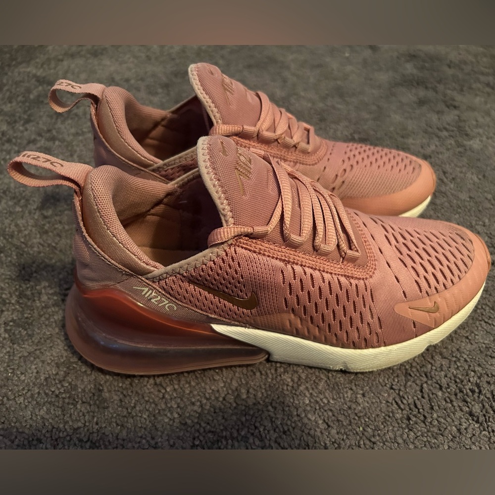 Nike Air 270